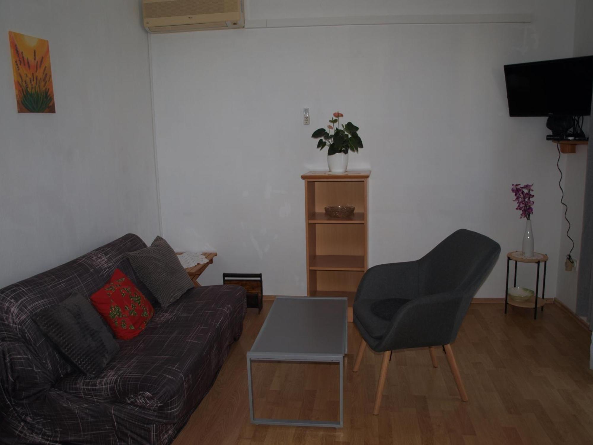 Rooms With A Parking Space Krk - 13553 Vrh  Eksteriør bilde